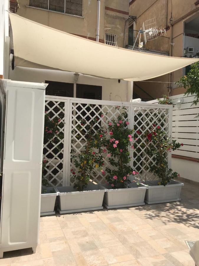 Virgilio'S Garden Bed & Breakfast Castellammare di Stabia Ngoại thất bức ảnh