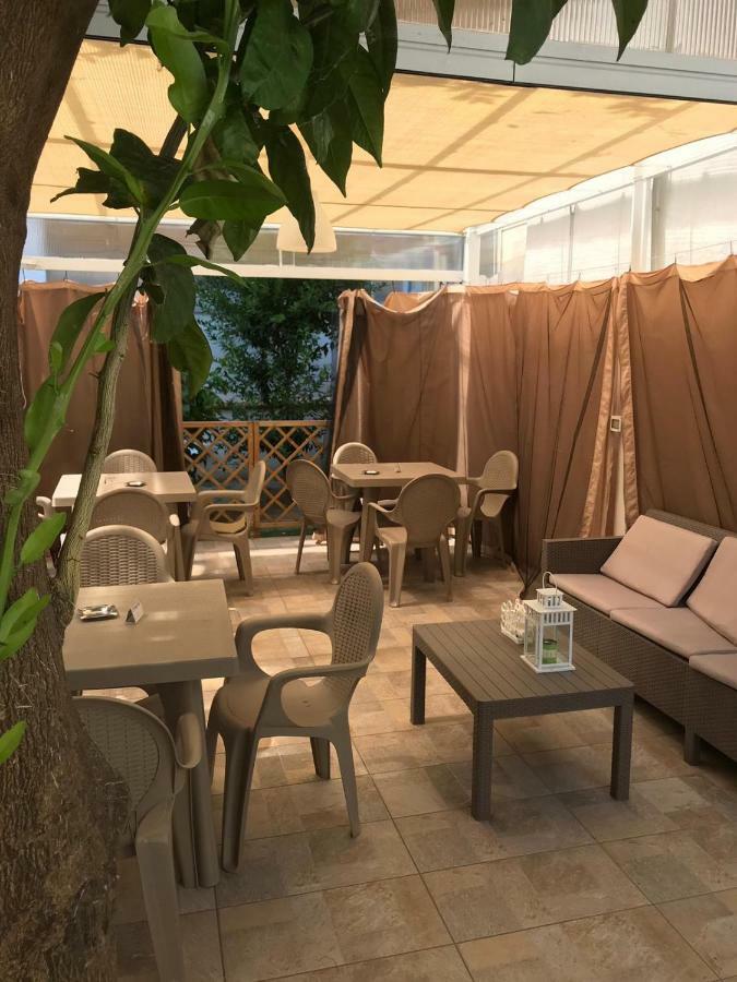 Virgilio'S Garden Bed & Breakfast Castellammare di Stabia Ngoại thất bức ảnh