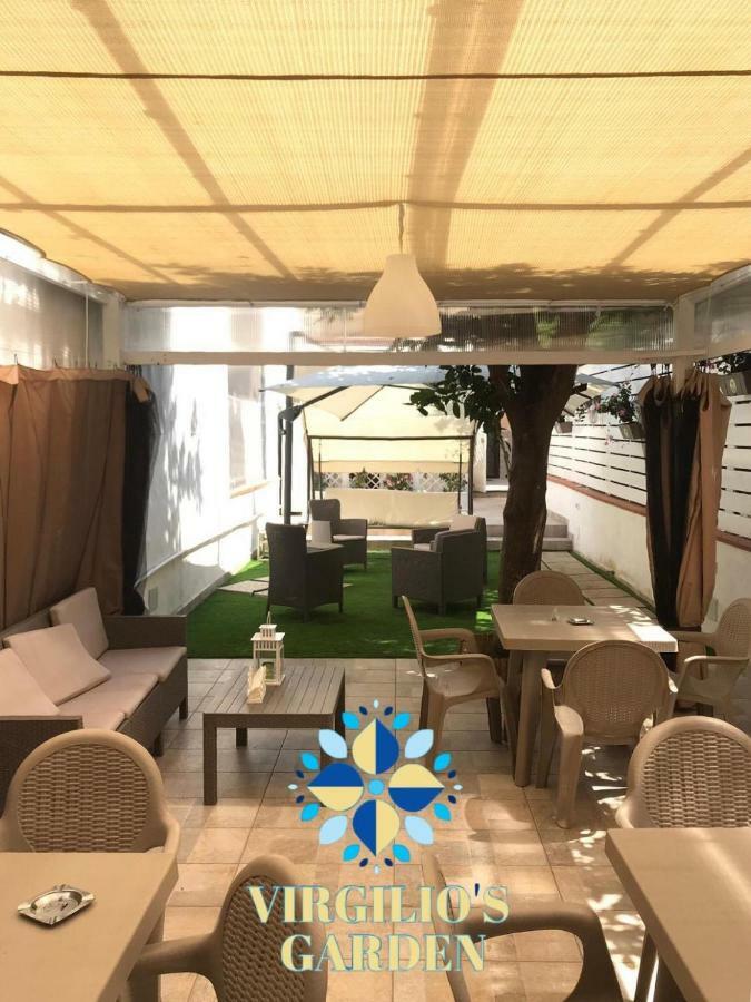 Virgilio'S Garden Bed & Breakfast Castellammare di Stabia Ngoại thất bức ảnh