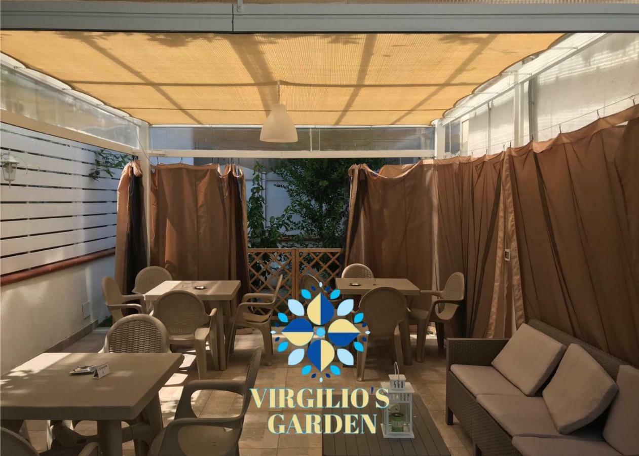 Virgilio'S Garden Bed & Breakfast Castellammare di Stabia Ngoại thất bức ảnh